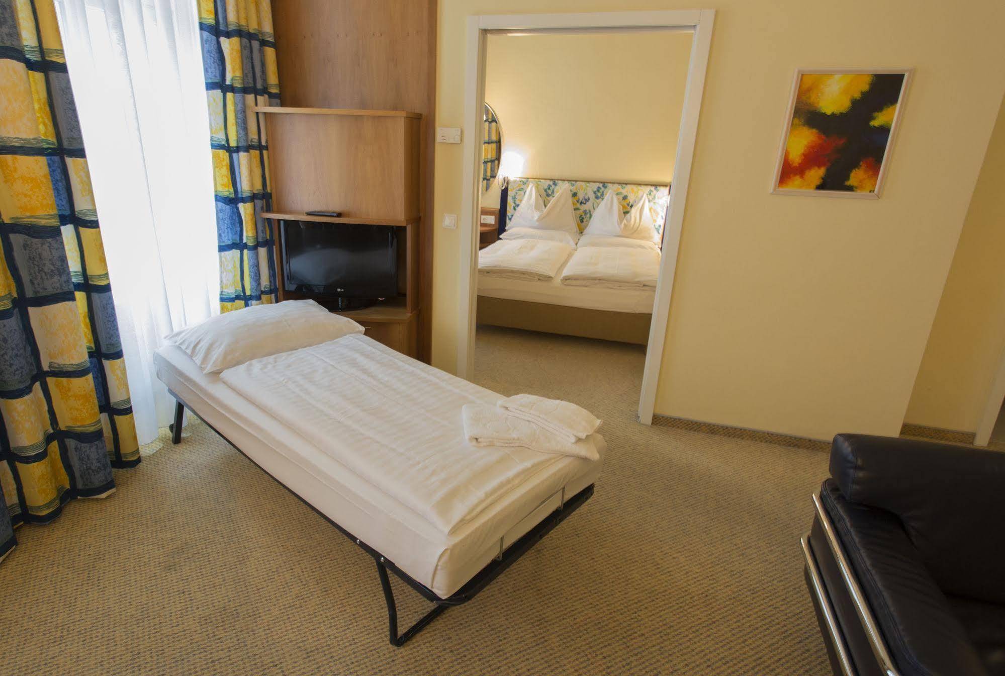 Starlight Salzgries Hotel apartamentowy